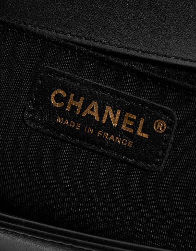 TÚI Chanel Boy Medium Lamb Black