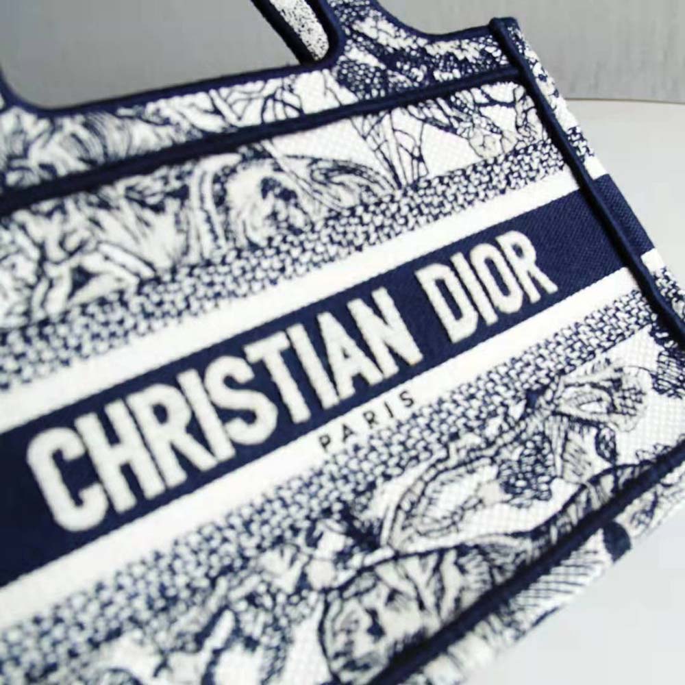 TÚI Dior Women Mini Dior Book Tote Blue Toile de Jouy Embroidery