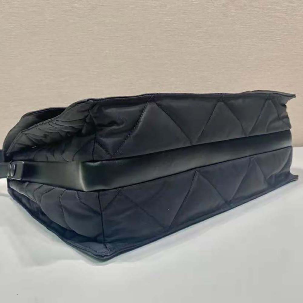 TÚI Prada Women Topstitched Re-Nylon Shoulder Bag-Black