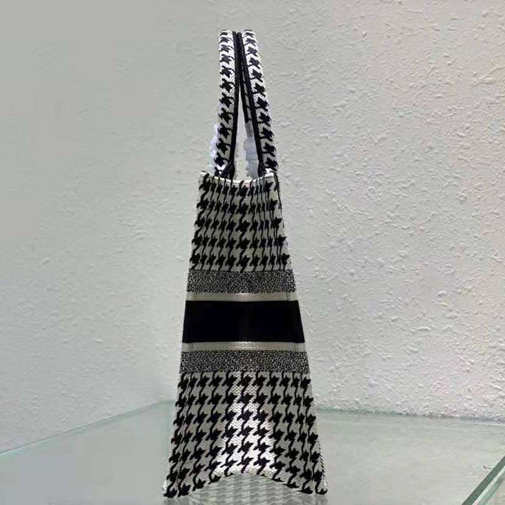 TÚI Christian Dior Book Tote Black and White Houndstooth Embroidery