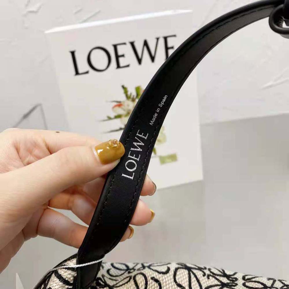 TÚI Loewe Cubi Bag in Anagram Jacquard and Calfskin