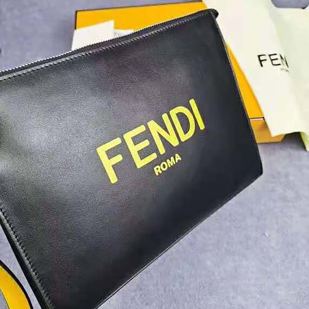 TÚI Fendi Flat Pouch Black Leather Pouch