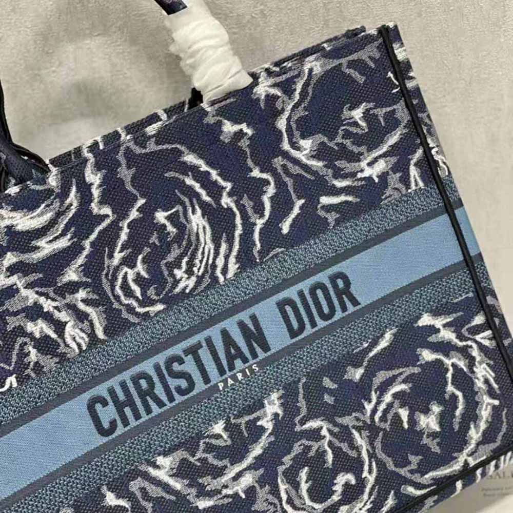 TÚI Dior Women Large Dior Book Tote Blue Dior Roses Embroidery