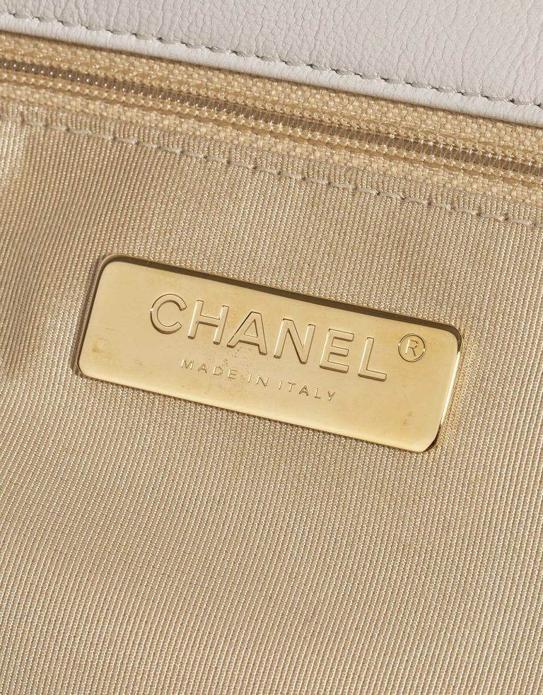 TÚI Chanel 19 Flap Bag Lamb Cream