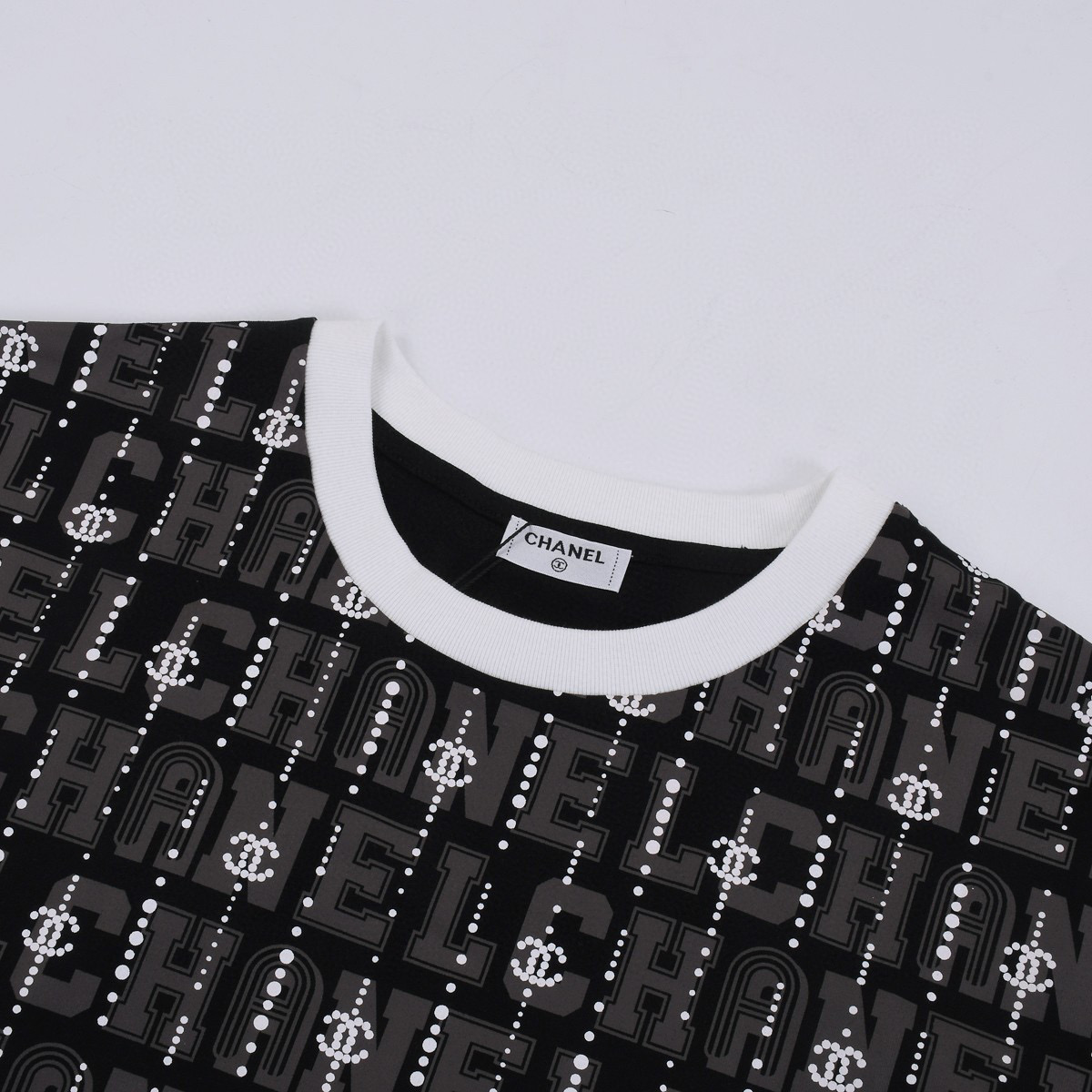 ÁO CHANEL LOGO T SHIRT BLACK