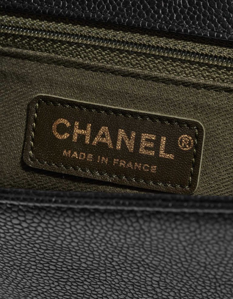 TÚI Chanel Boy Medium Caviar Black