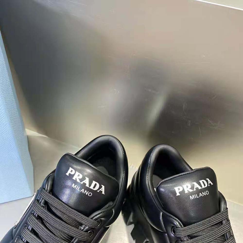 Giày Prada Women Soft Padded Nappa Leather Lace-up Shoes-Black