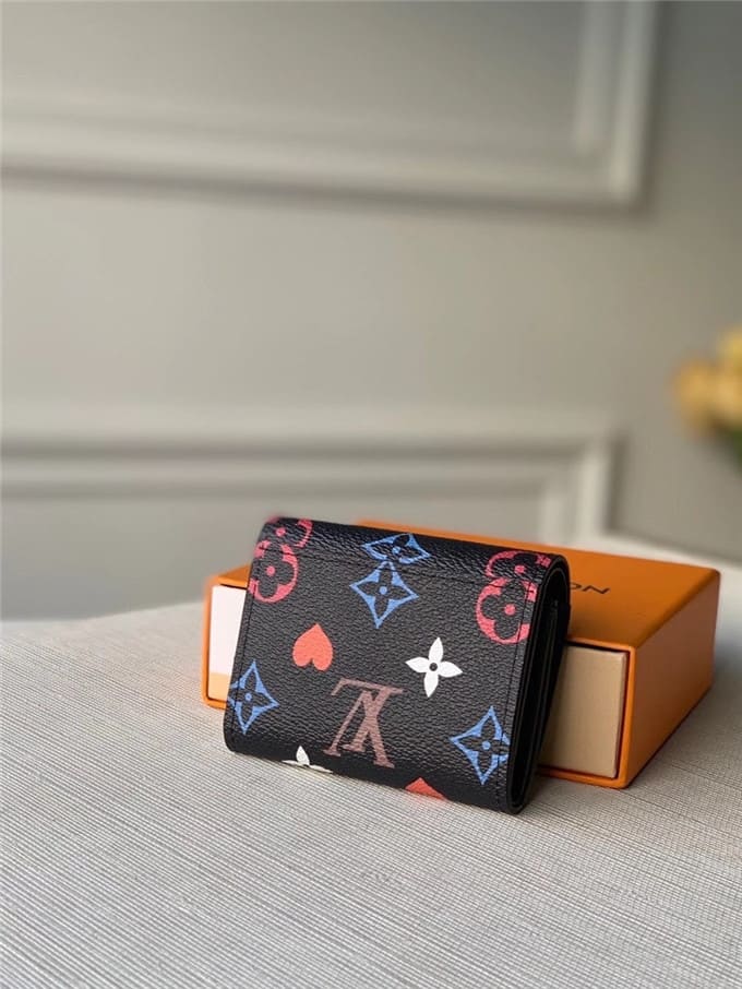 Ví LOUIS VUITTON game on zoe wallet