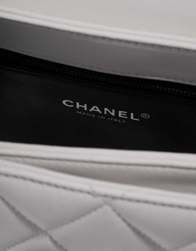 TÚI Chanel Handle Small Lamb White