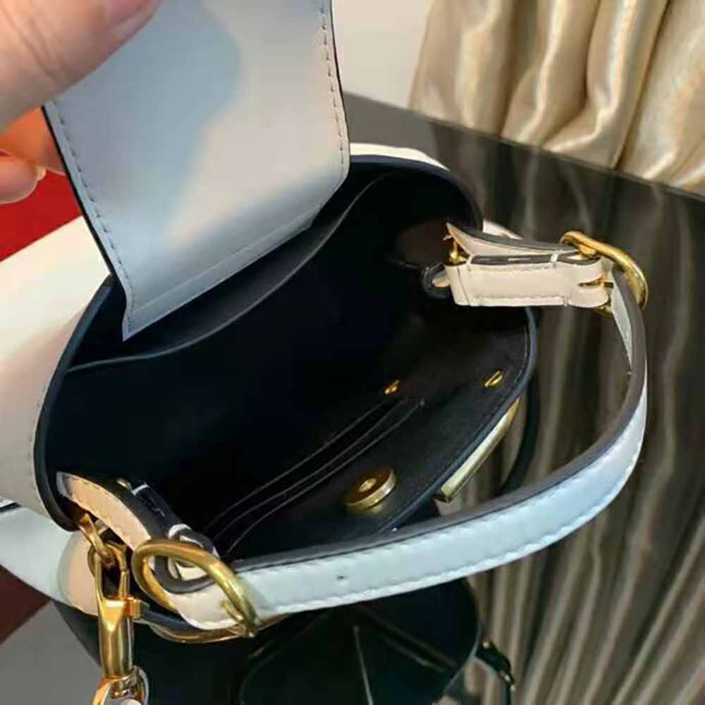 TÚI Valentino Women Garavani Supervee Handbag in Calfskin Leather-White