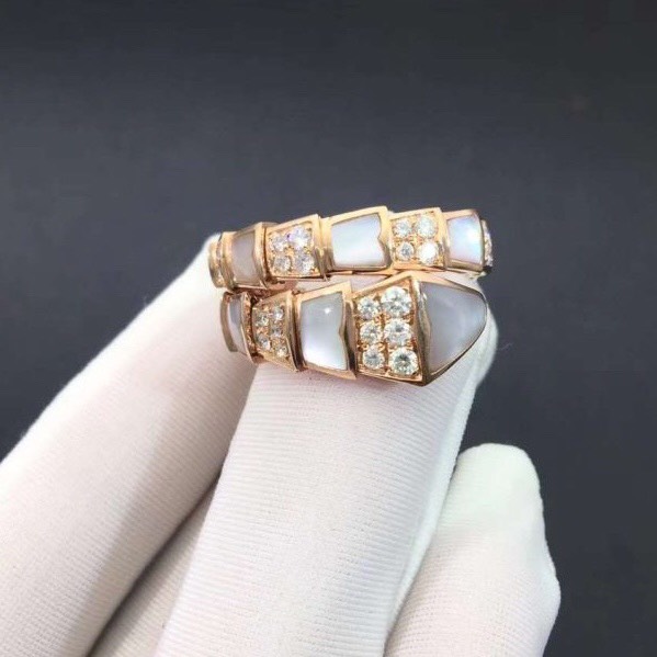 NHẪN BVLGARI SERPENTI RING WITH DIAMOND AND M.O.P ROSE GOLD 18K