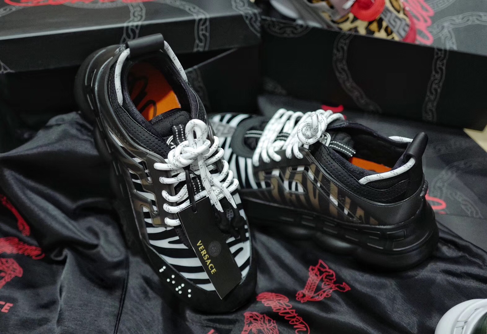 GIÀY Versace Chain Reaction Sneakers