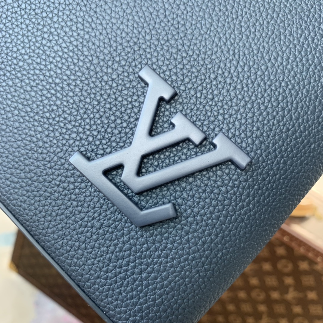 TÚI LOUIS VUITTON AERO IPAD POUCH