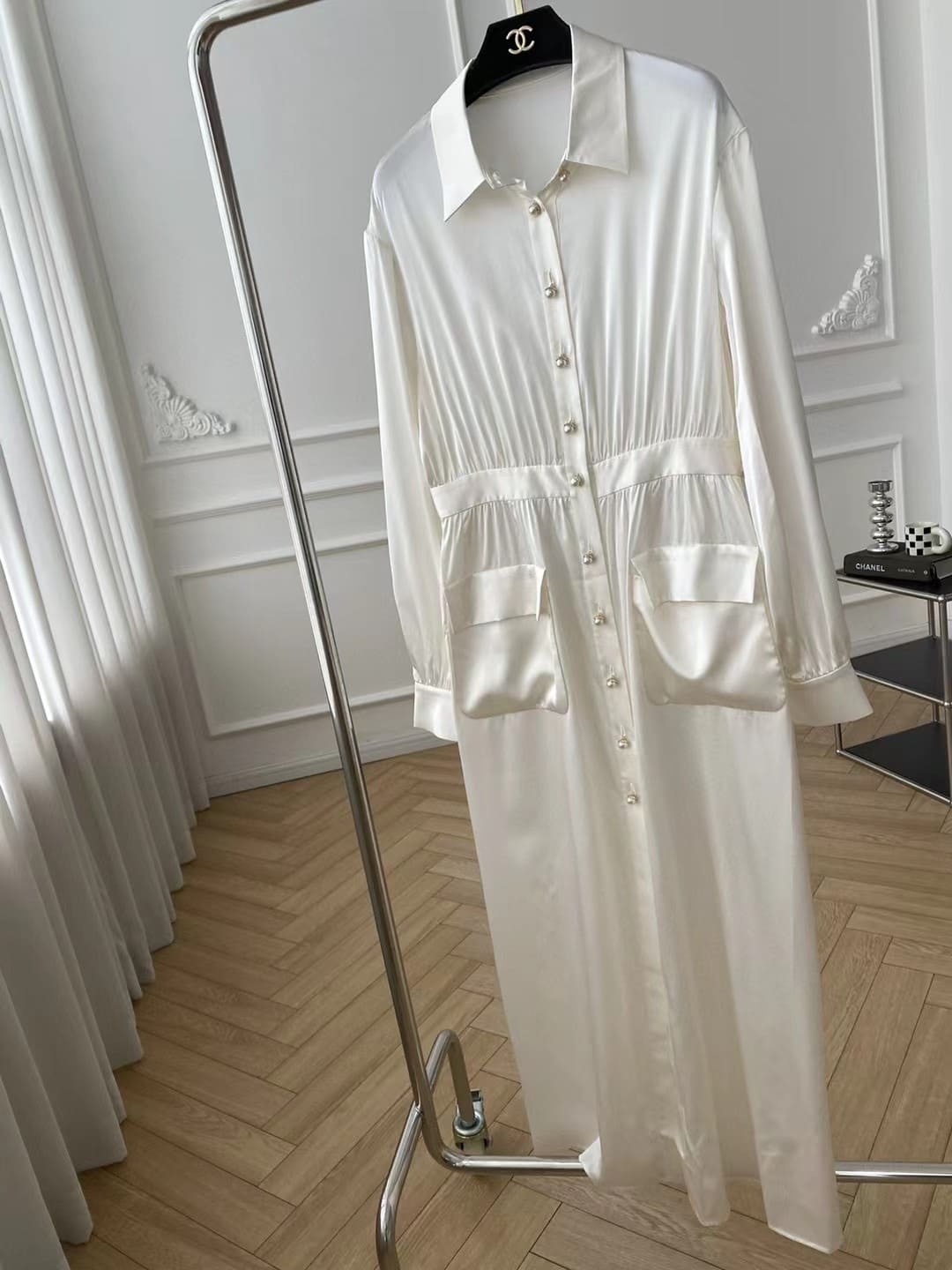 BỘ ĐỒ COCO CHANEL WHITE LONG PARTY High Classy