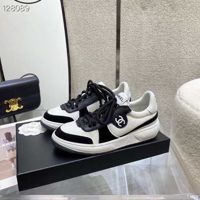 GIÀY CHANEL BLACK SUEDE LOGO SNEAKERS