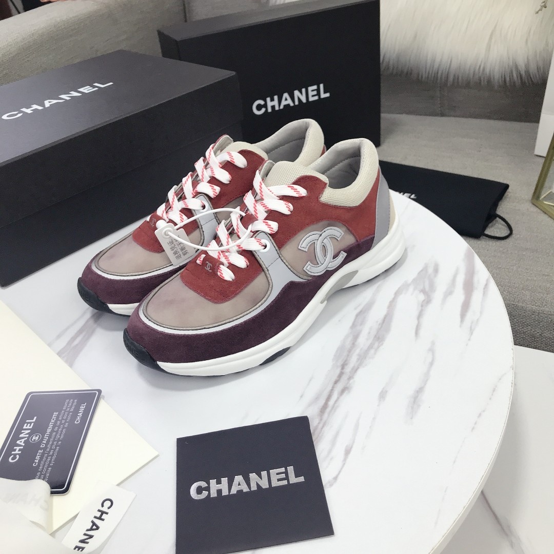 GIÀY CHANEL BURGUNDY SUEDE LOGO SNEAKERS