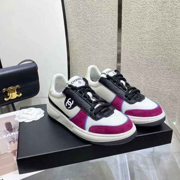 GIÀY CHANEL PINK SUEDE LOGO SNEAKERS