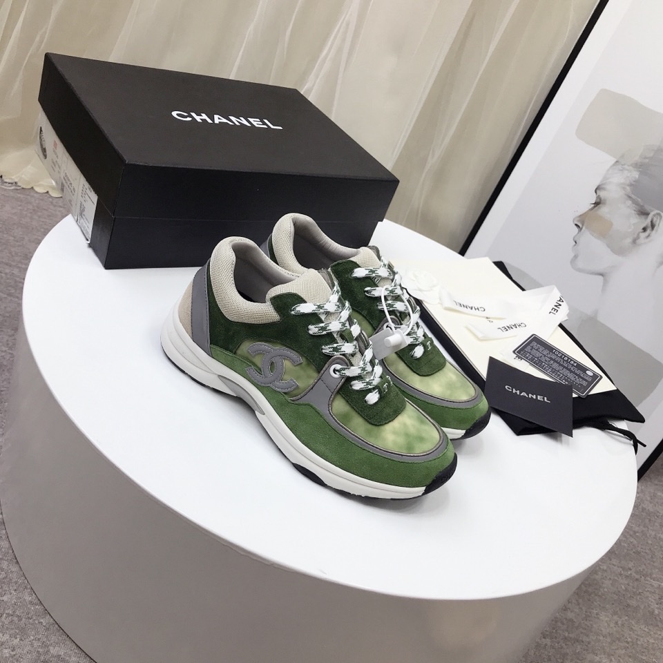 GIÀY CHANEL GREEN SUEDE LOGO SNEAKERS