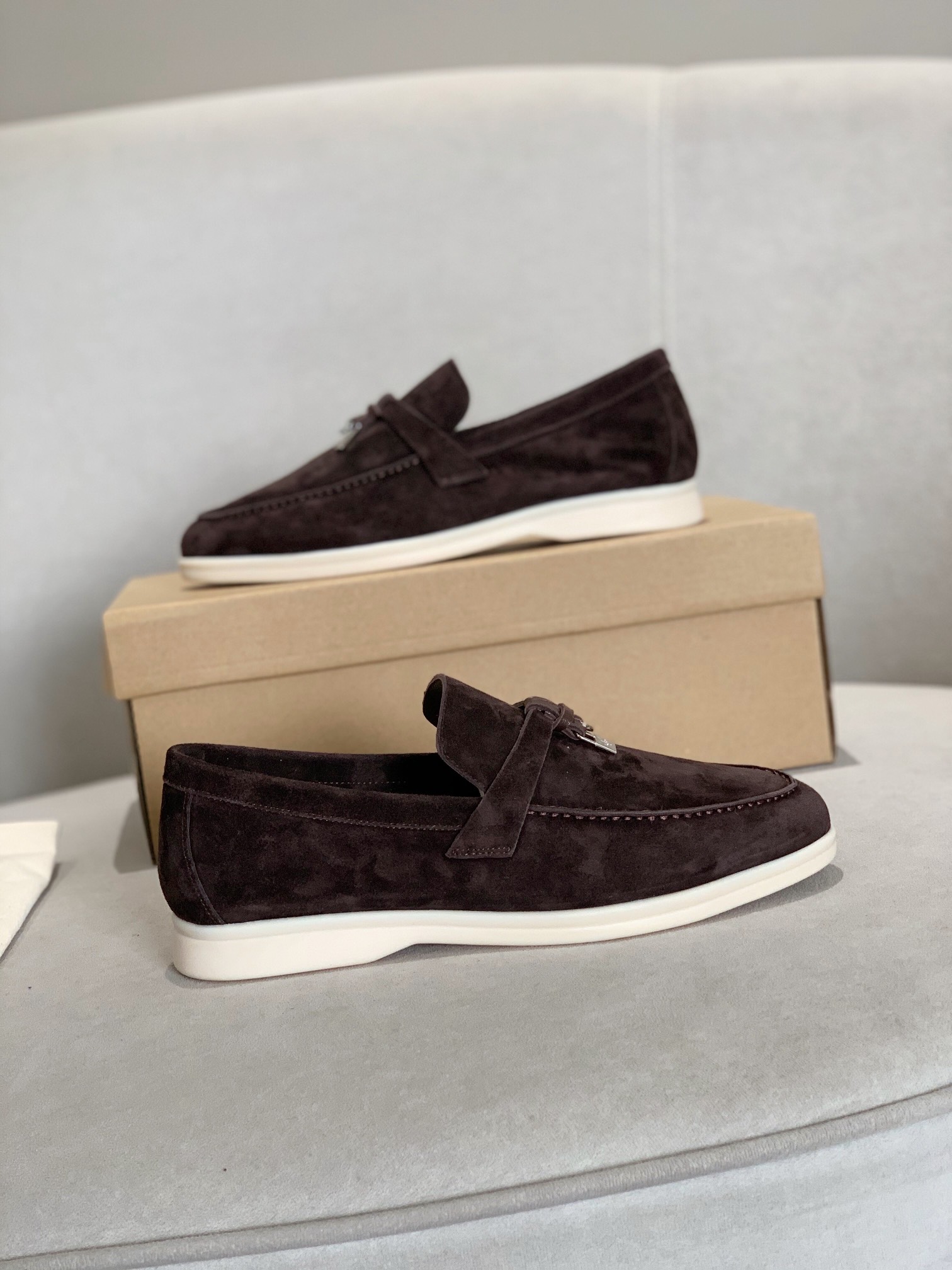 GIÀY LORO PIANA DARK PLUM SHEEPSKIN SUEDE LOAFER DA CỪU