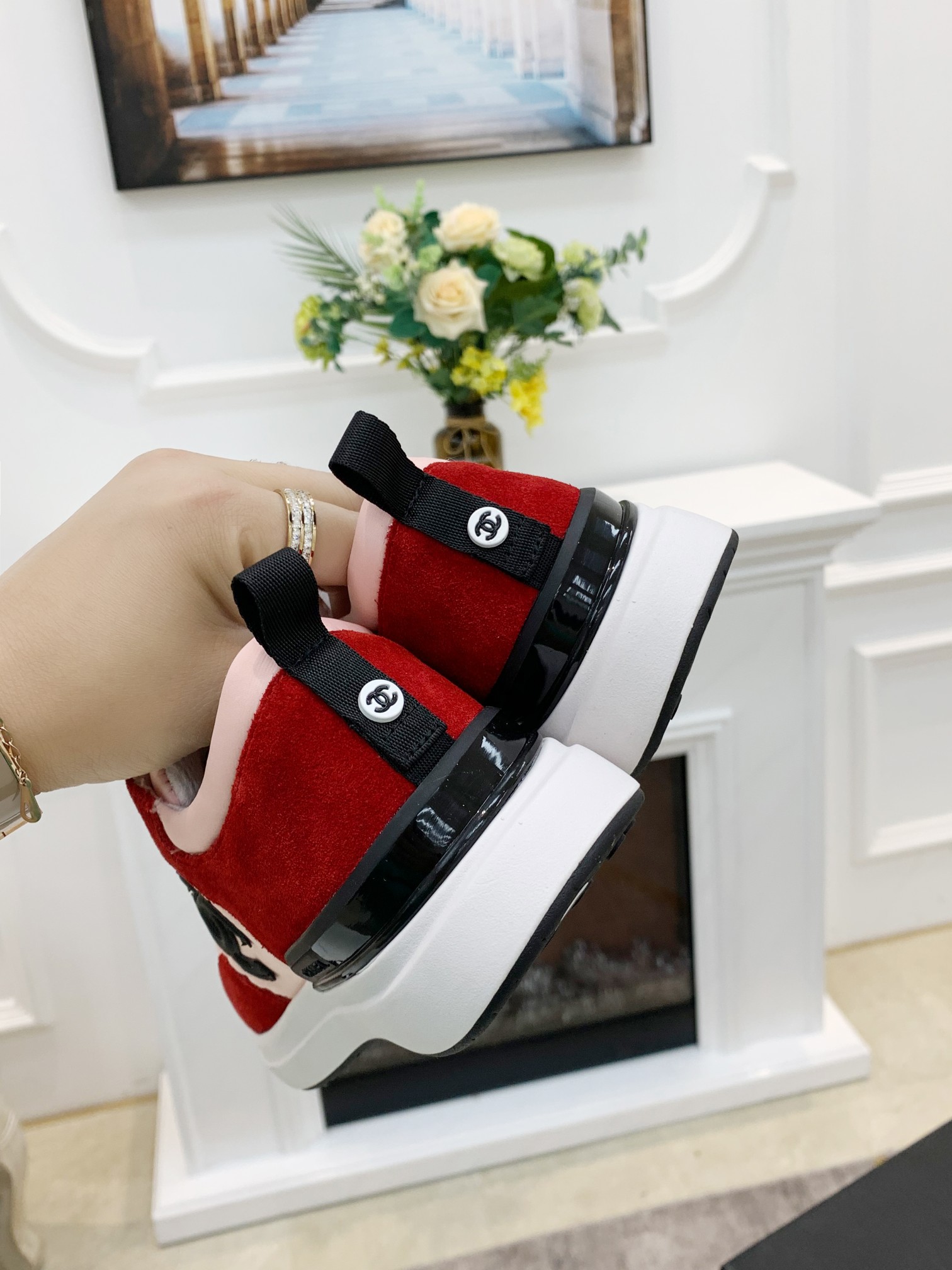 GIÀY CHANEL RED SUEDE  LOGO SNEAKERS