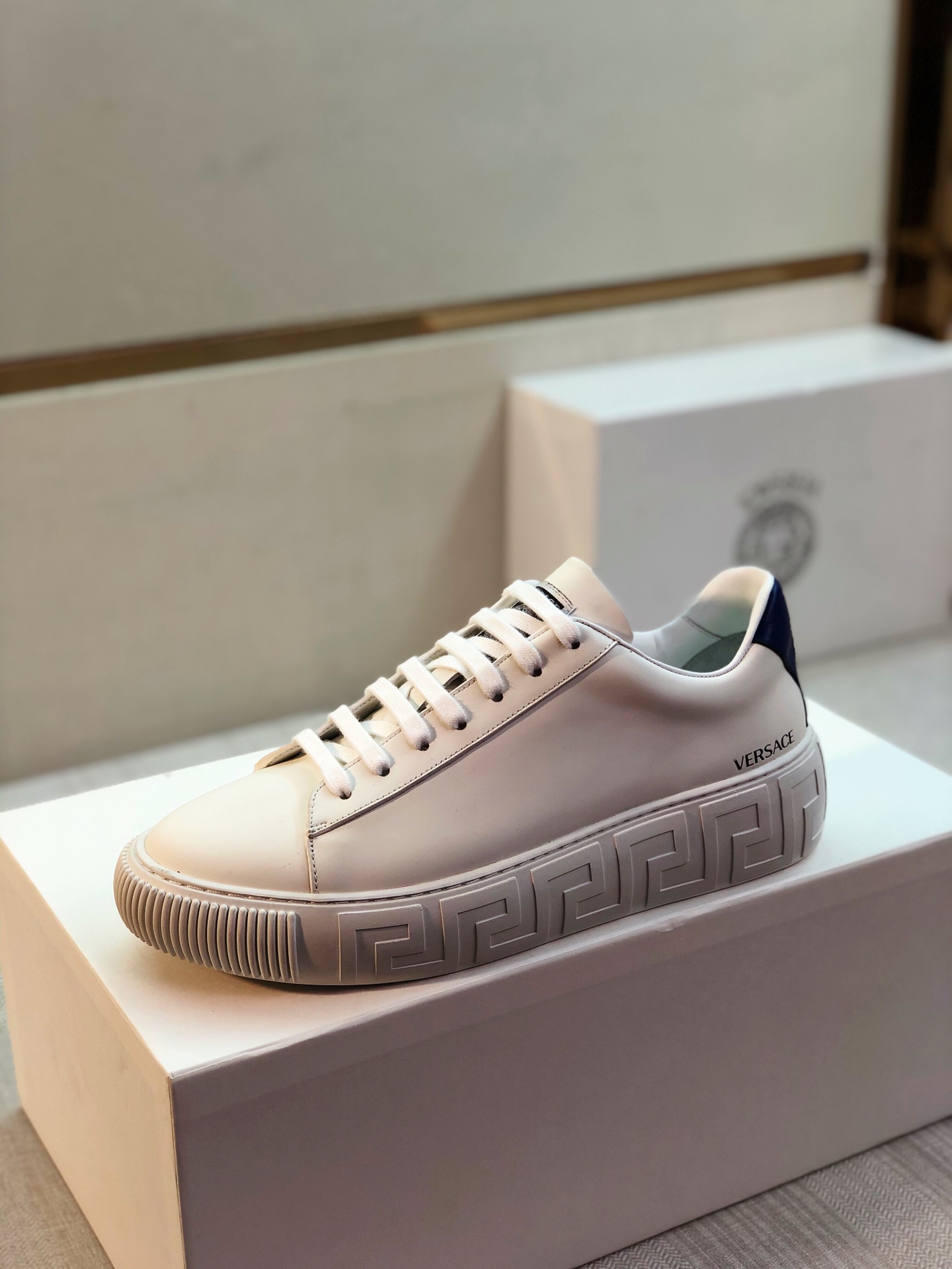 GIÀY VERSACE GRECA SNEAKERS