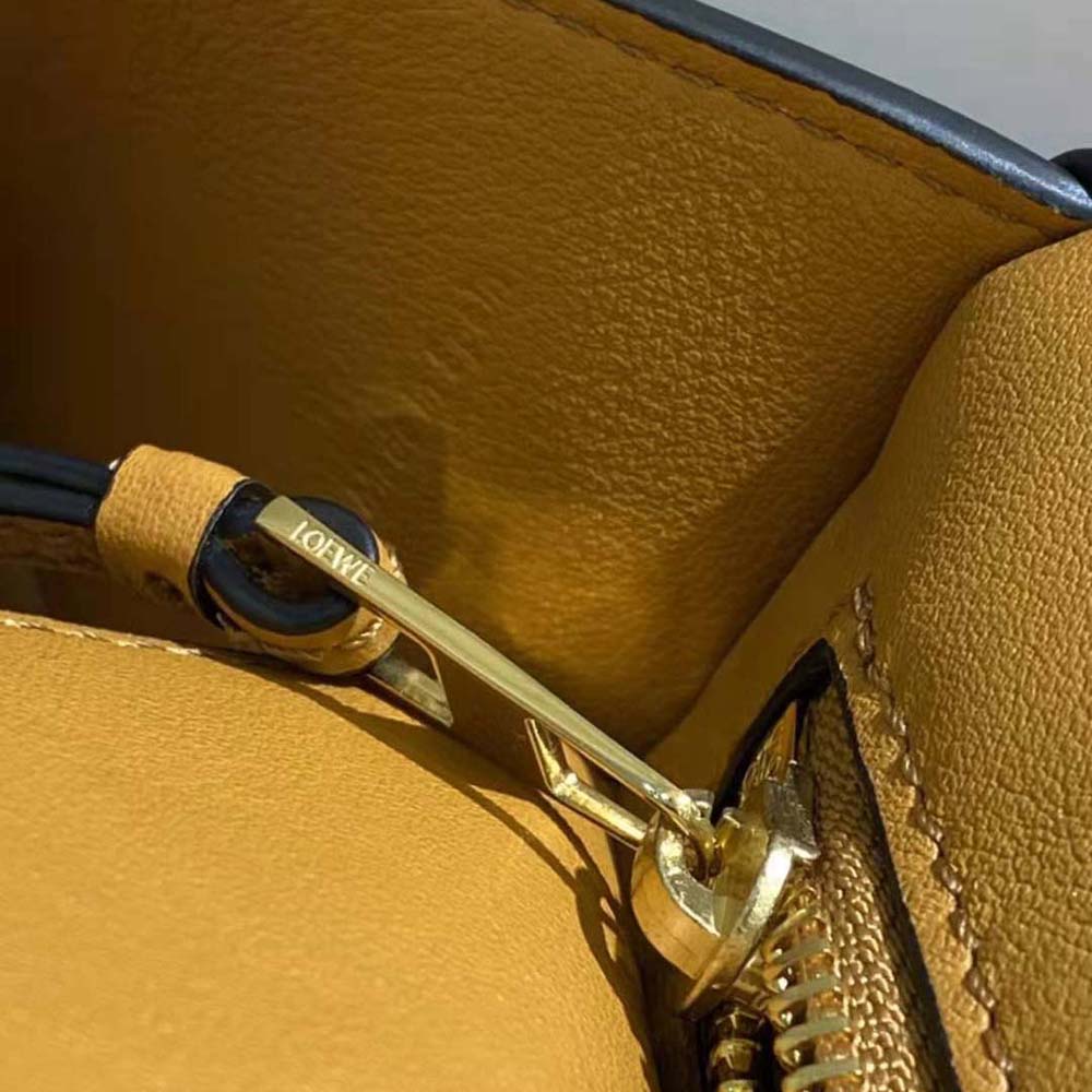 TÚI Loewe Women Puzzle Hobo Bag in Nappa Calfskin-Brown