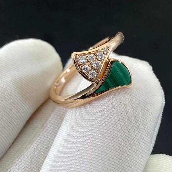 NHẪN BVLGARI DIVAS MALACHITE DIAMOND RING ROSE GOLD 18K
