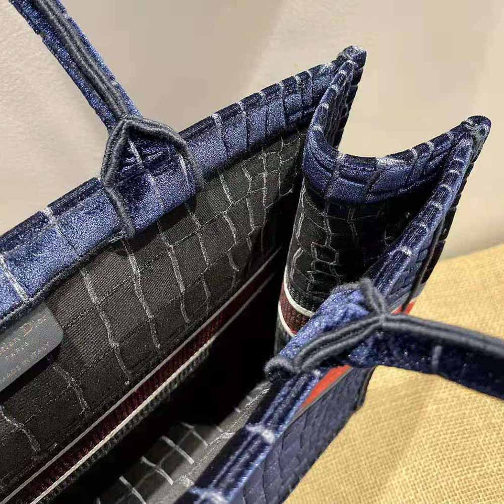 TÚI Dior Women Book Tote Blue Crocodile-Effect Embroidered Velvet