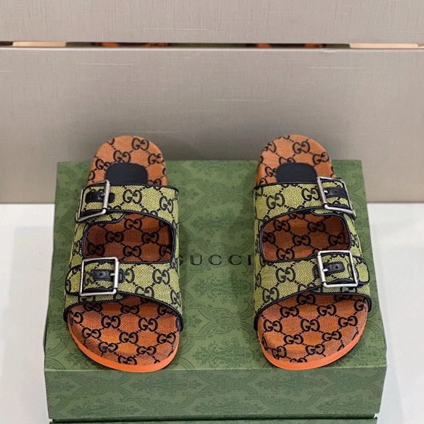 DÉP GUCCI GG CANVAS MAN SLIPPER