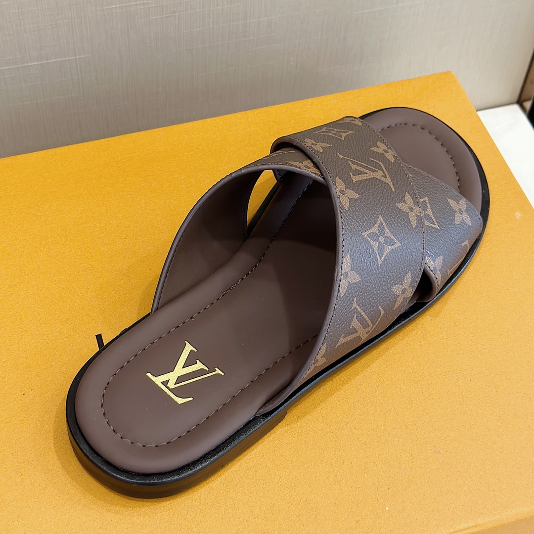 DÉP LOUIS VUITTON MONOGRAM SLIPPER