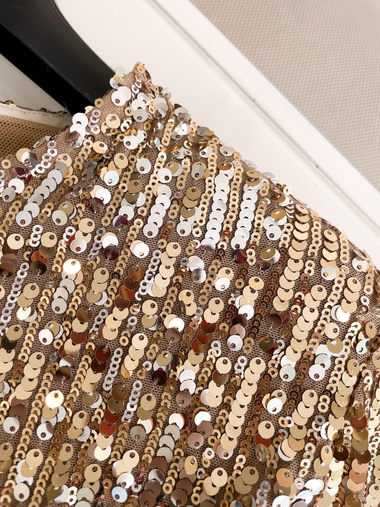 VÁY DOLCE & GABBANA ROUND NECK SEQUIN PARTY MID DRESS High Classy