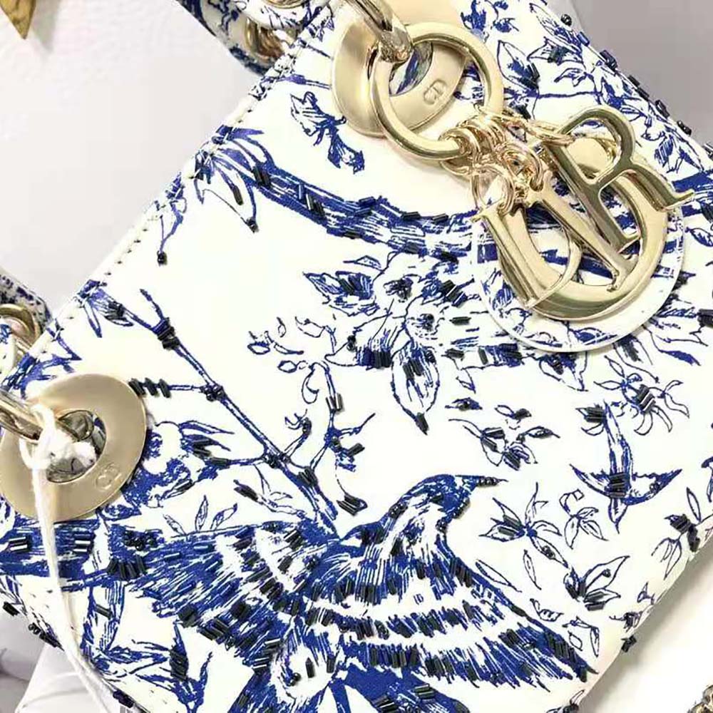 TÚI Christian Dior Dior Bag White Calfskin with Blue-Tone Printed and Bead-Embroidered Dior Jardin D’Hiver Motif