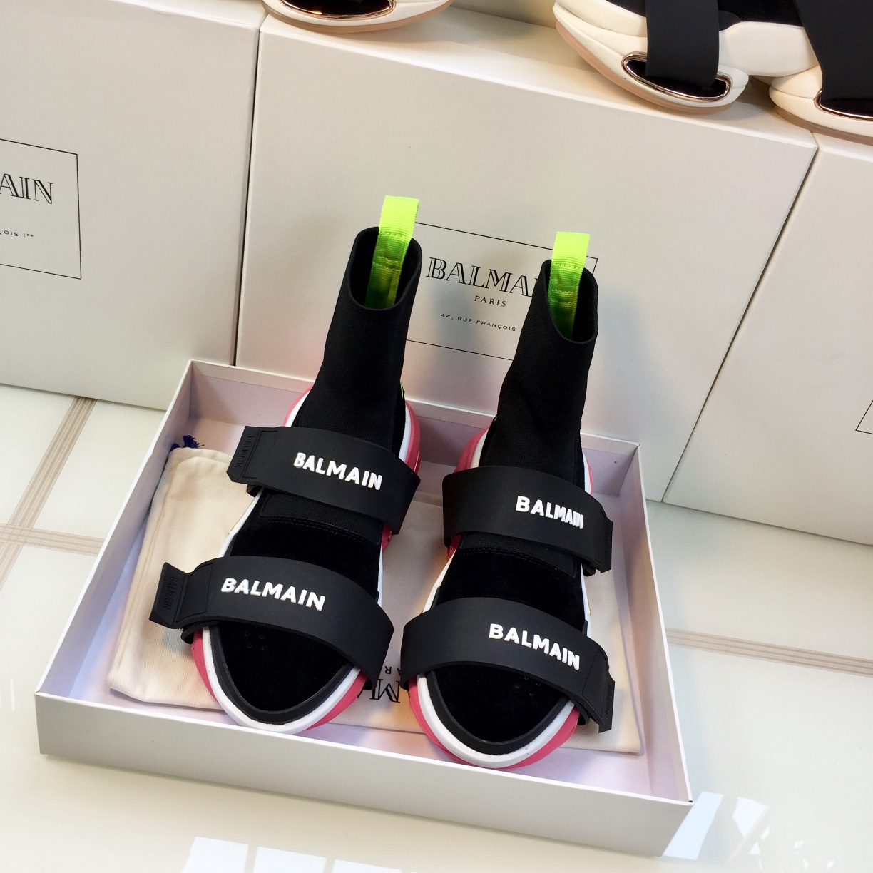 GIÀY BALMAIN BLACK PINK HIGH TOP SNEAKERS