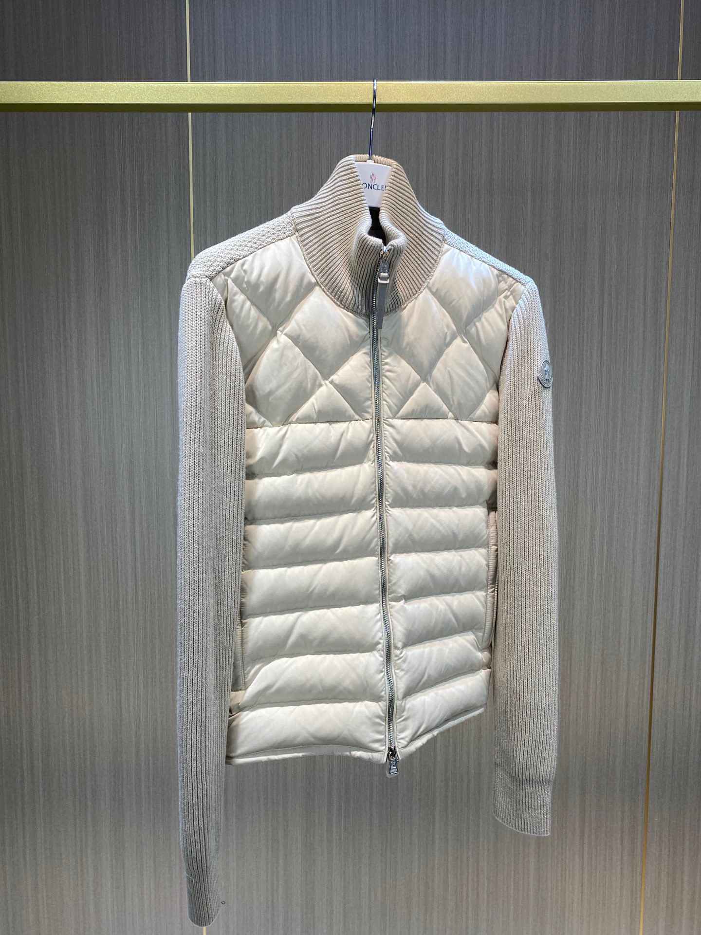 ÁO MONCLER WINTER BLACK & WHITE JACKET