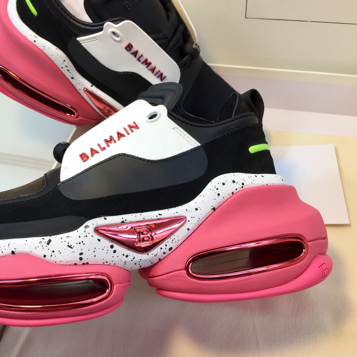 GIÀY BALMAIN BLACK PINK SNEAKERS