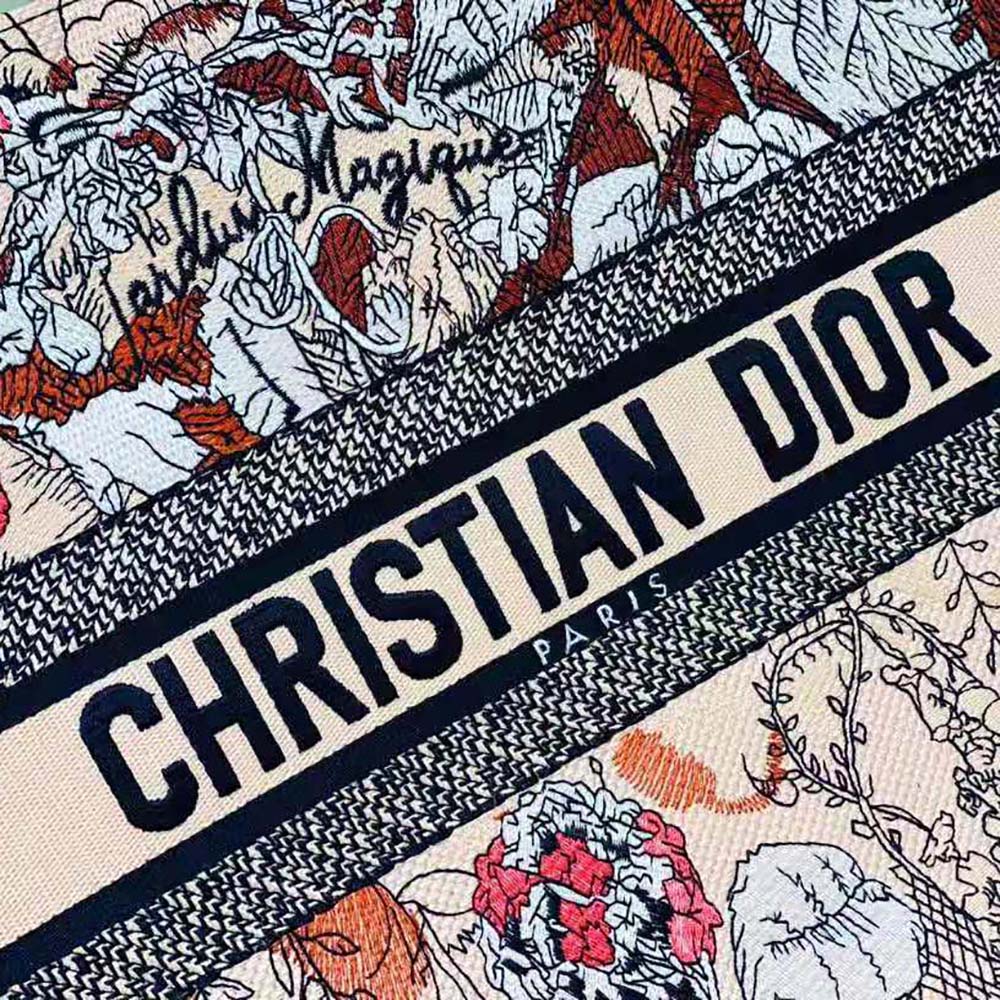 TÚI Christian Dior Tote Powder Pink Dior Jardin Magique Embroidery