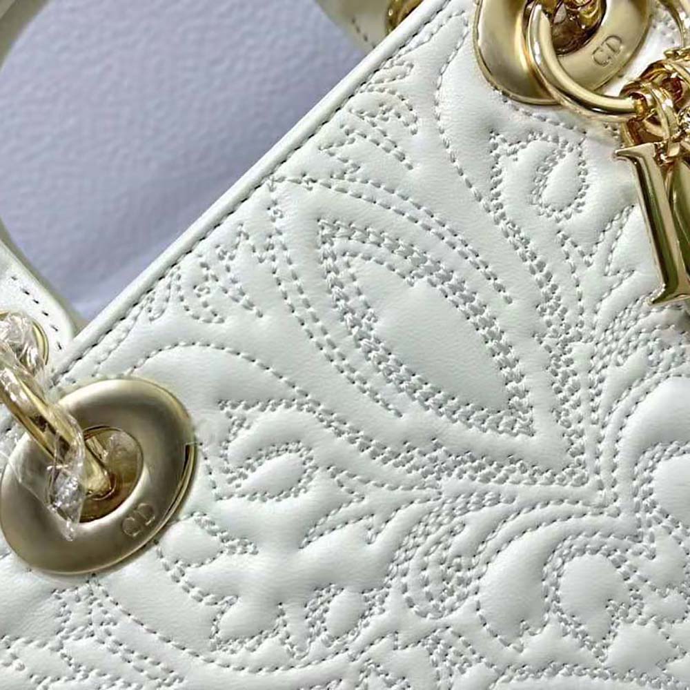 TÚI Dior Women Medium Lady D-joy Bag Latte Quilted-Effect Lambskin with Ornamental Motif