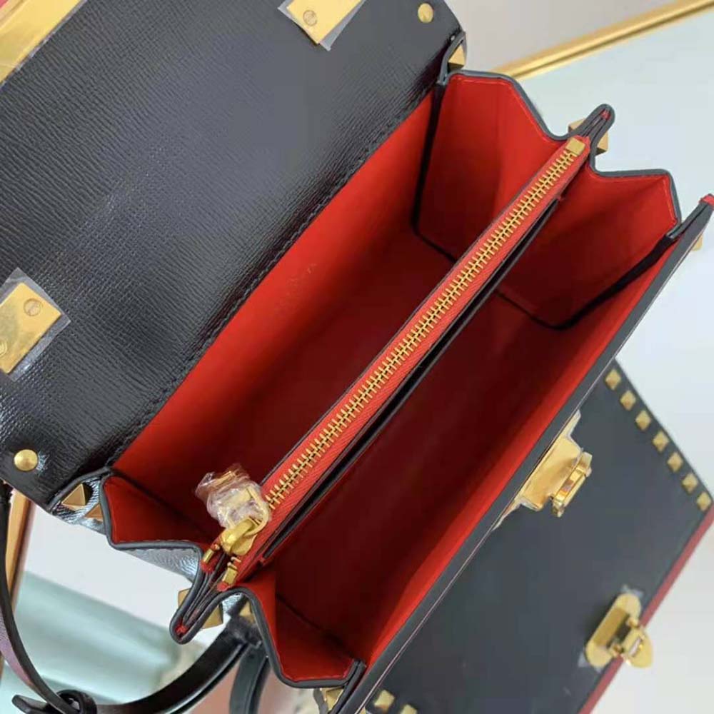 TÚI Valentino Rockstud Alcove Grainy Calfskin Handbag-Black
