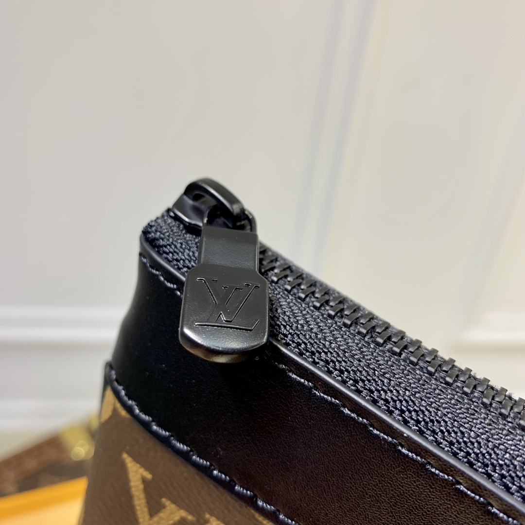TÚI LOUIS VUITTON MONOGRAM ECLIPSE POUCH