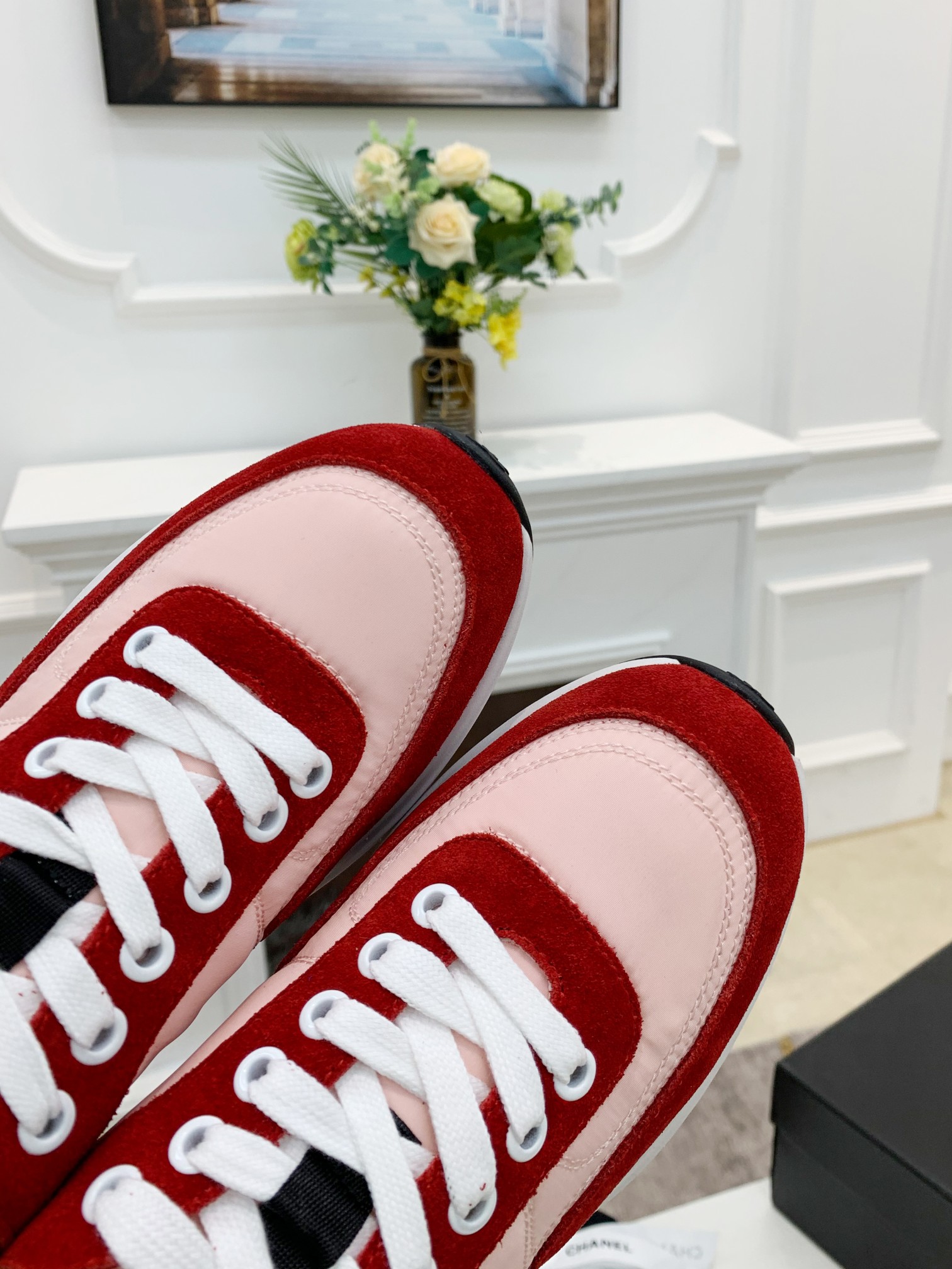 GIÀY CHANEL RED SUEDE  LOGO SNEAKERS