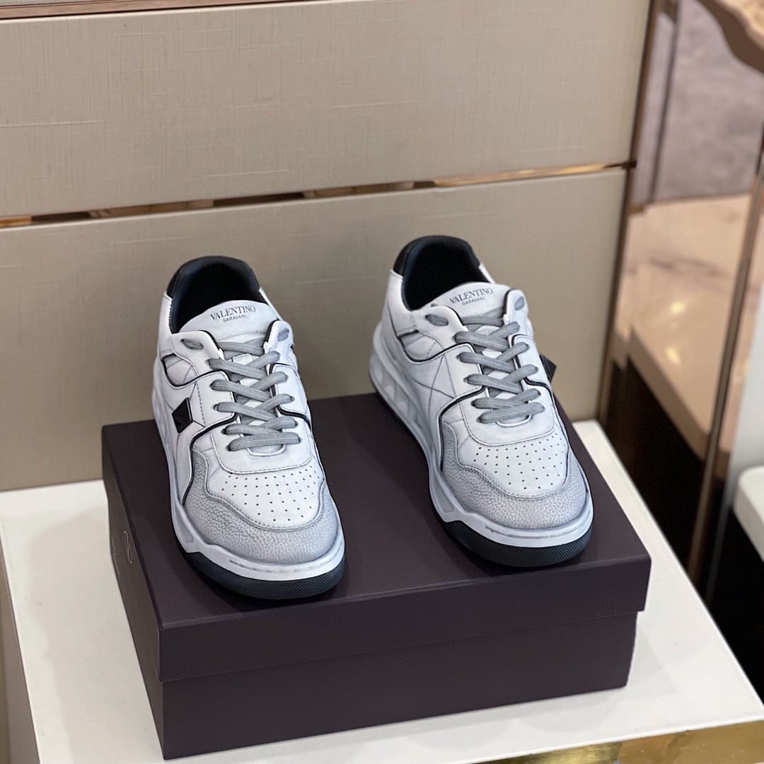 GIÀY VALENTINO GARAVANI SNEAKERS SHOES AAA