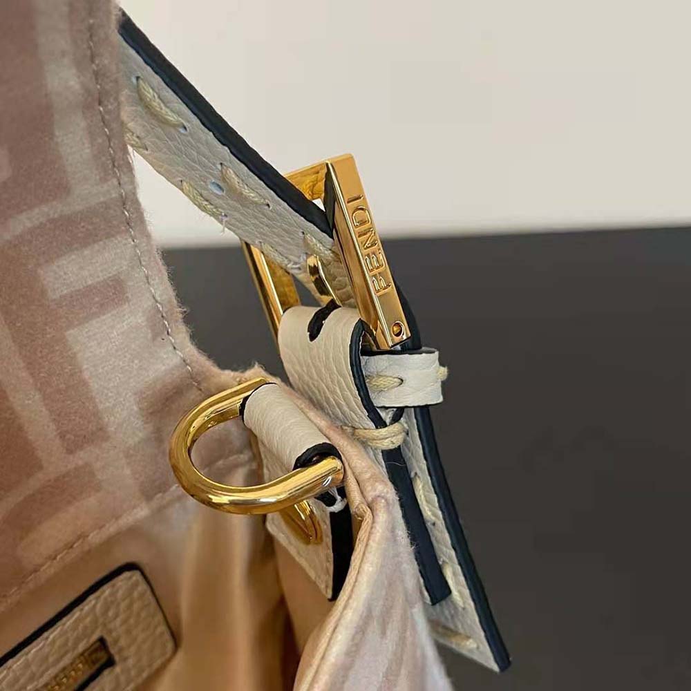 TÚI FENDI Medium Baguette 1997 Beige FF Wool Bag