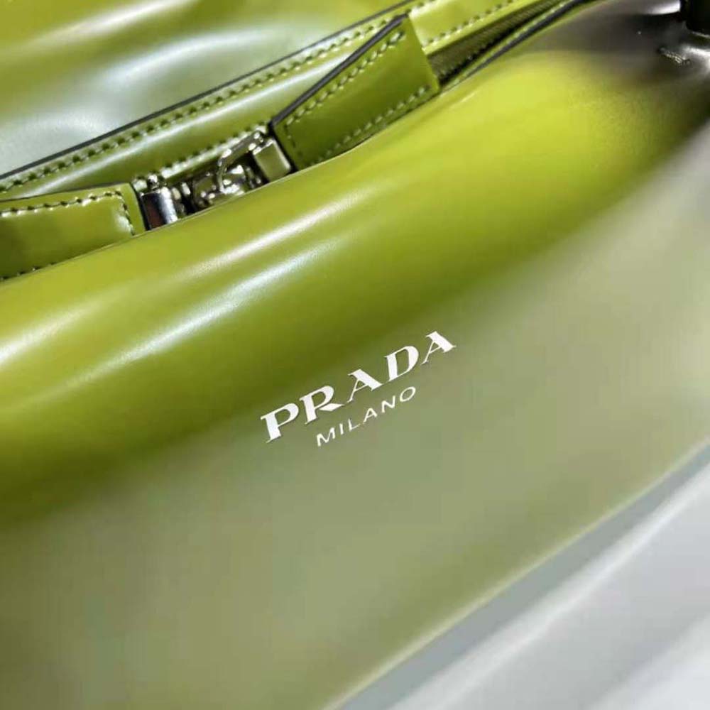 TÚI Prada Medium Brushed Leather Prada Supernova Handbag-Green