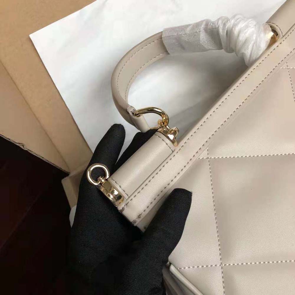 TÚI Dolce Gabbana D&G Women Medium Sicily Bag in Quilted Calfskin-Beige