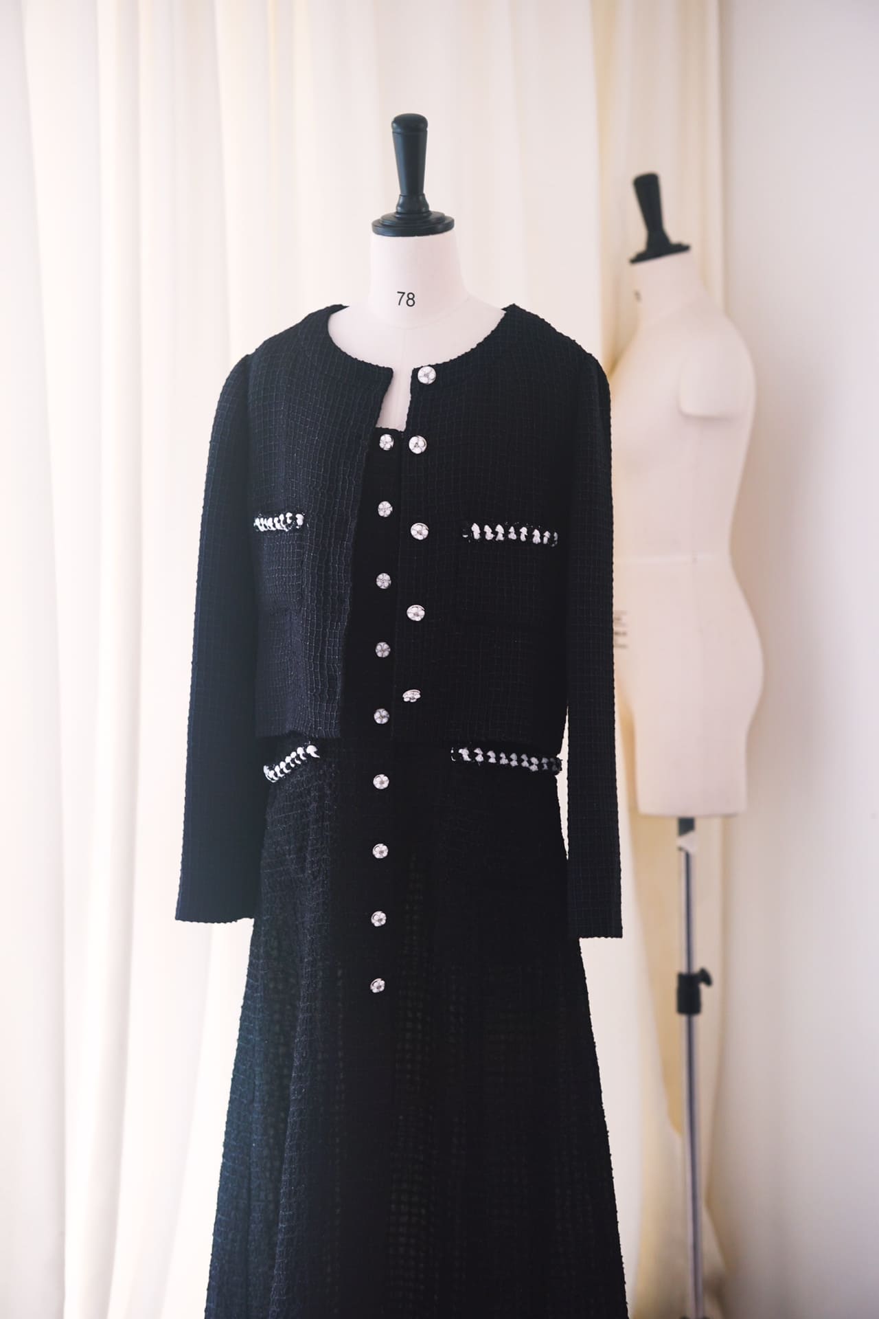 BỘ ĐỒ CHANEL SANG TRỌNG MÀU ĐEN BLACK LONG DRESS High Classy