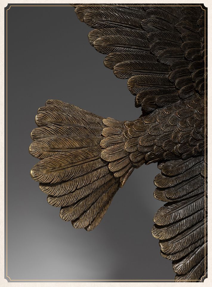 Ưng Kích Trường Không để trưng bày bàn làm việc