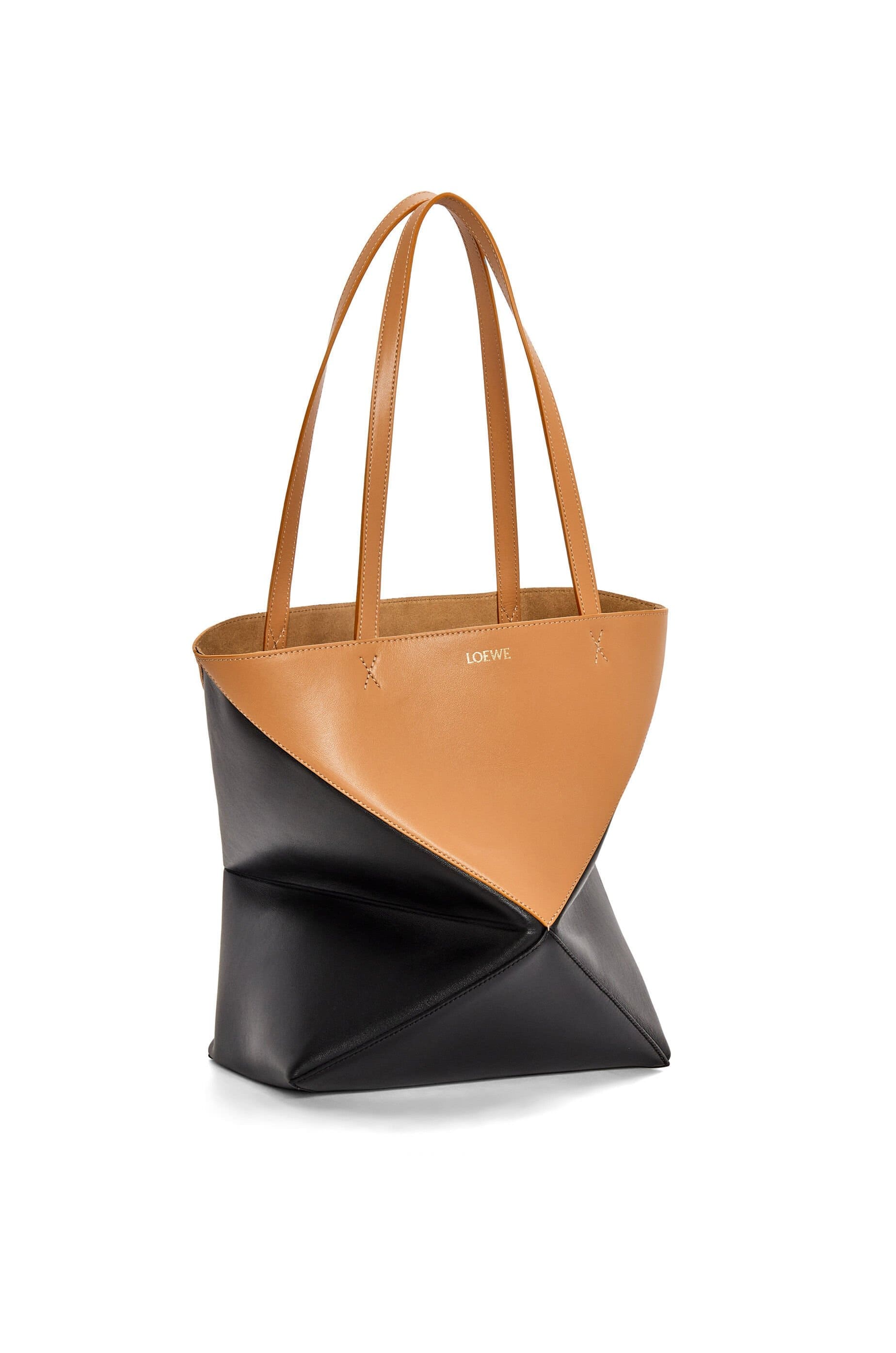 Túi LOEWE Puzzle Fold Tote in shiny calfskin sand black