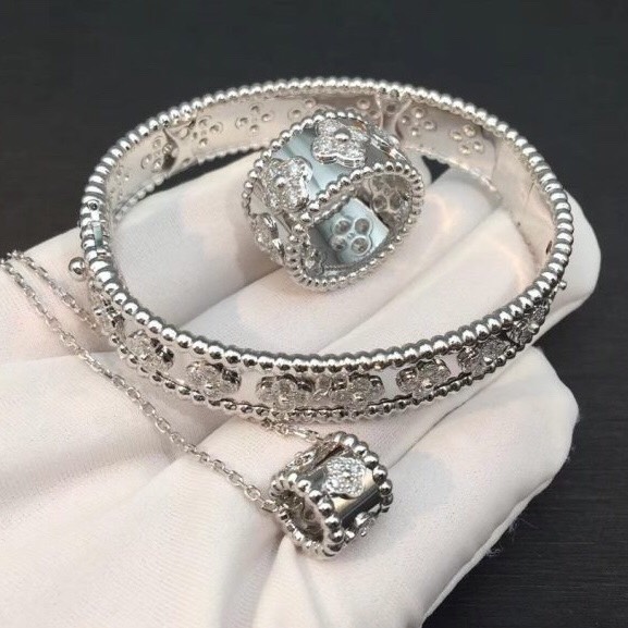 NHẪN VAN CLEEF & ARPELS ALHAMBRA DIAMOND GOLD 18K WHITE GOLD