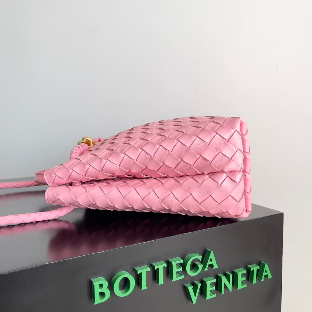 TÚI Bottega Veneta Women Small Andiamo in Lambskin Leather-Pink