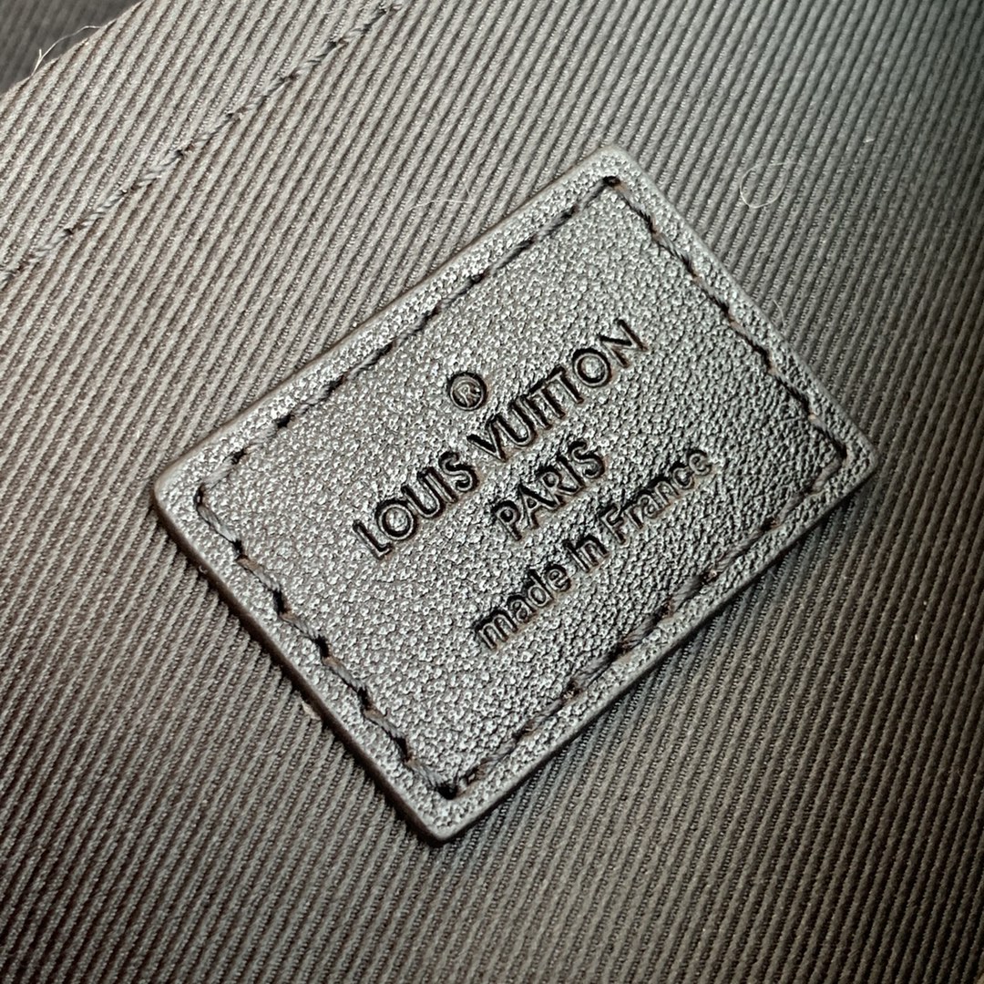 TÚI LOUIS VUITTON S Lock Monogram Georges Vuitton Messenger Bag